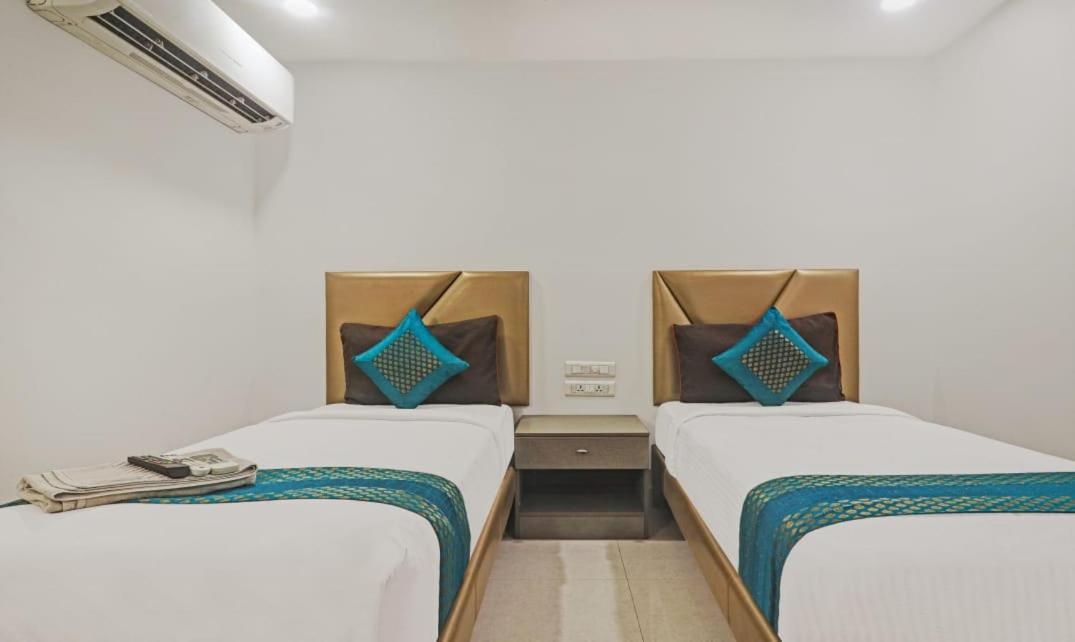 Hotel Ssr Grand Hyderabad Exterior foto