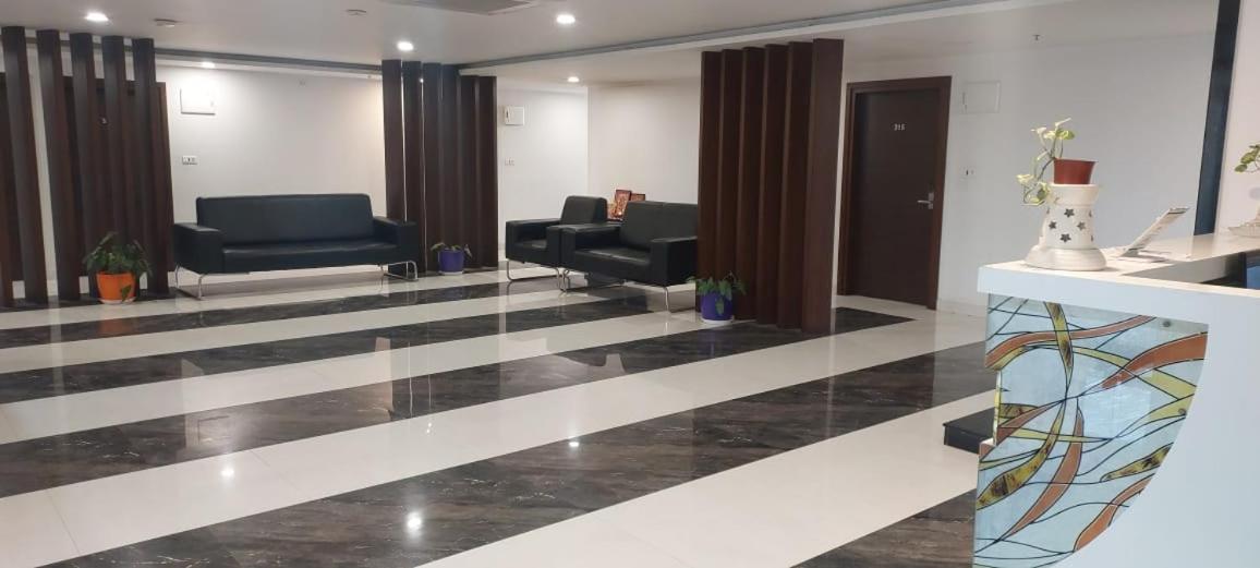 Hotel Ssr Grand Hyderabad Exterior foto