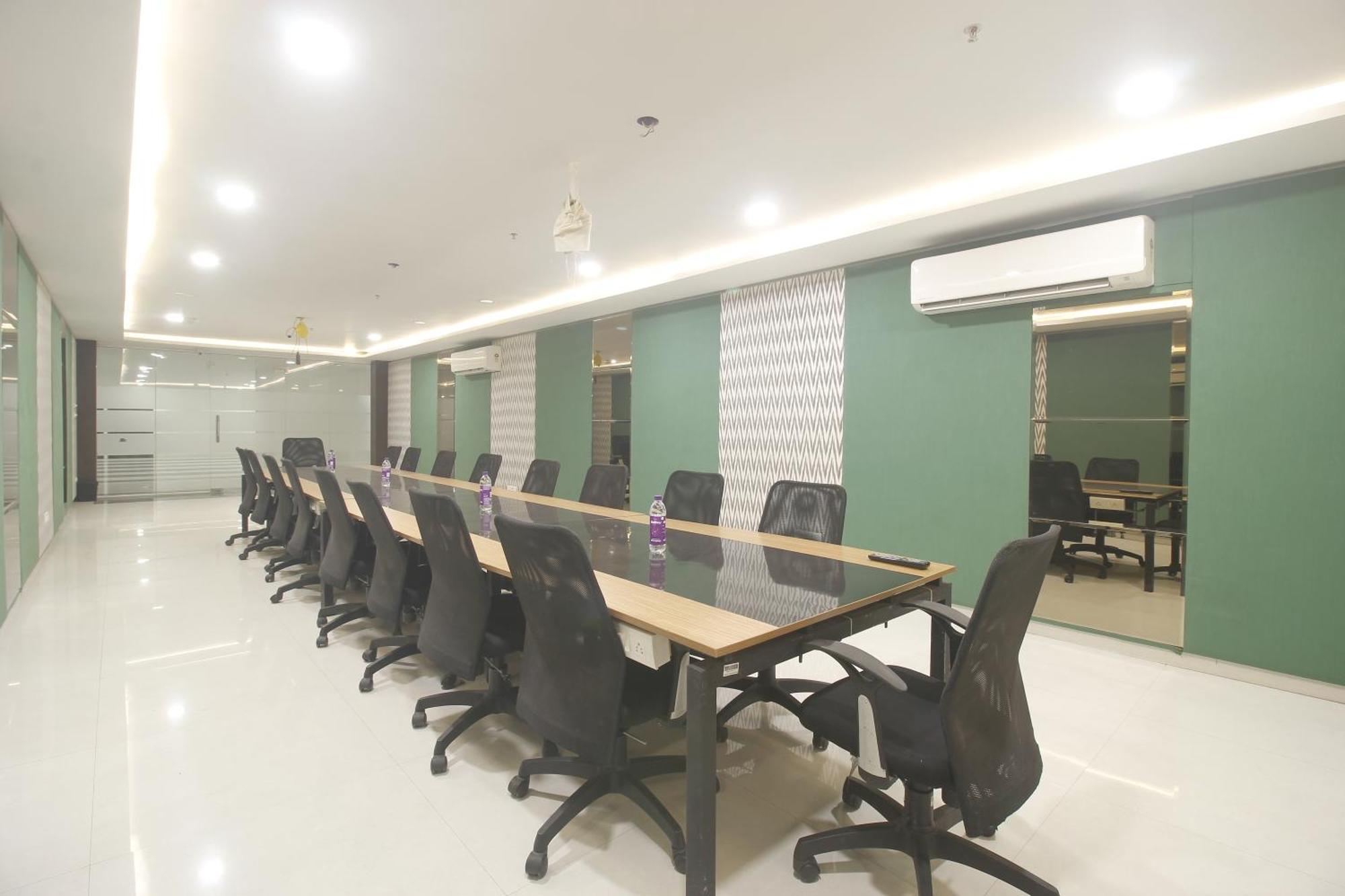 Hotel Ssr Grand Hyderabad Exterior foto