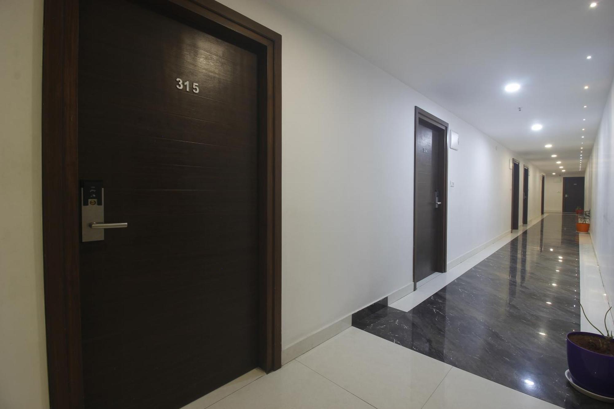 Hotel Ssr Grand Hyderabad Exterior foto