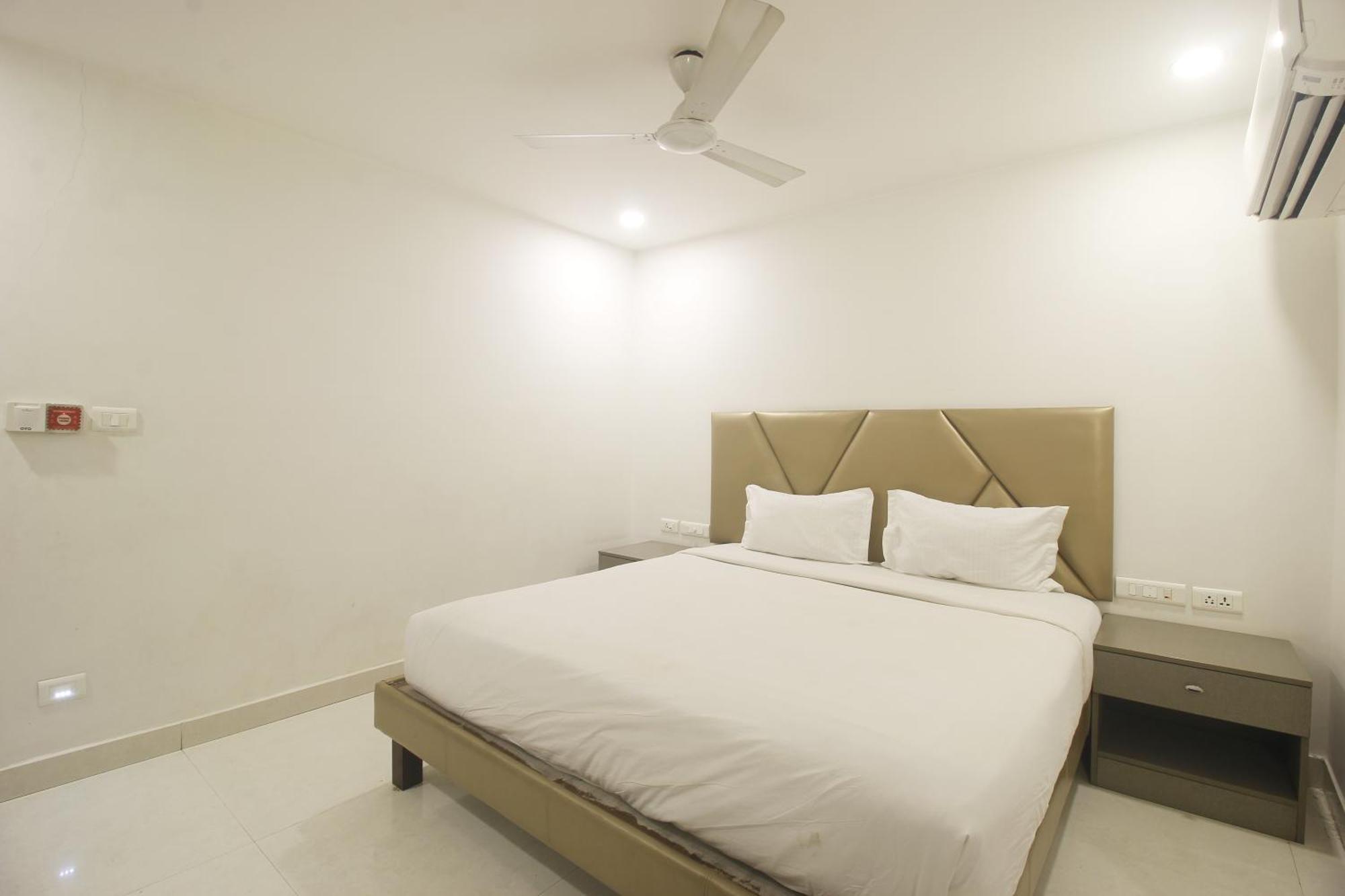 Hotel Ssr Grand Hyderabad Exterior foto