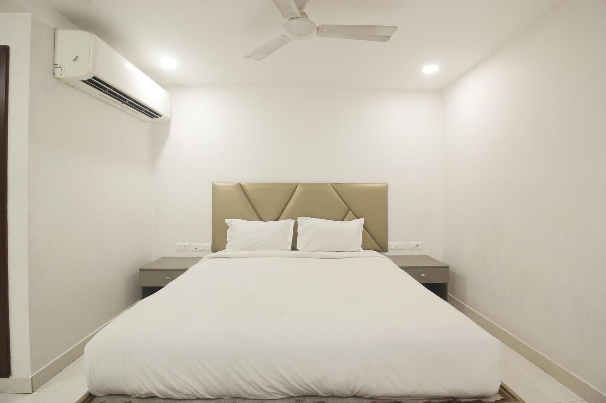 Hotel Ssr Grand Hyderabad Exterior foto